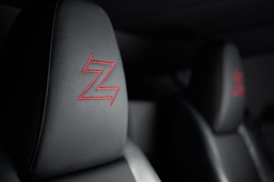 Детали интерьера BMW Zagato Coupe 2012 года  (фото 6 из 86)